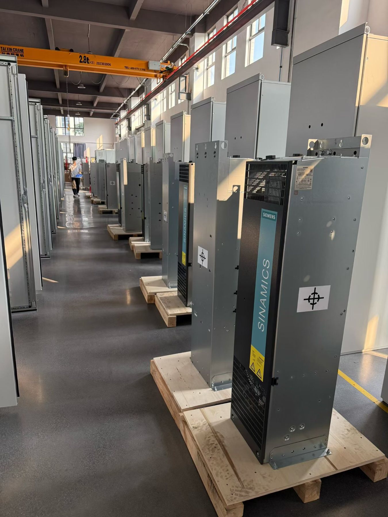 Control cabinet workshop and production capacity photo