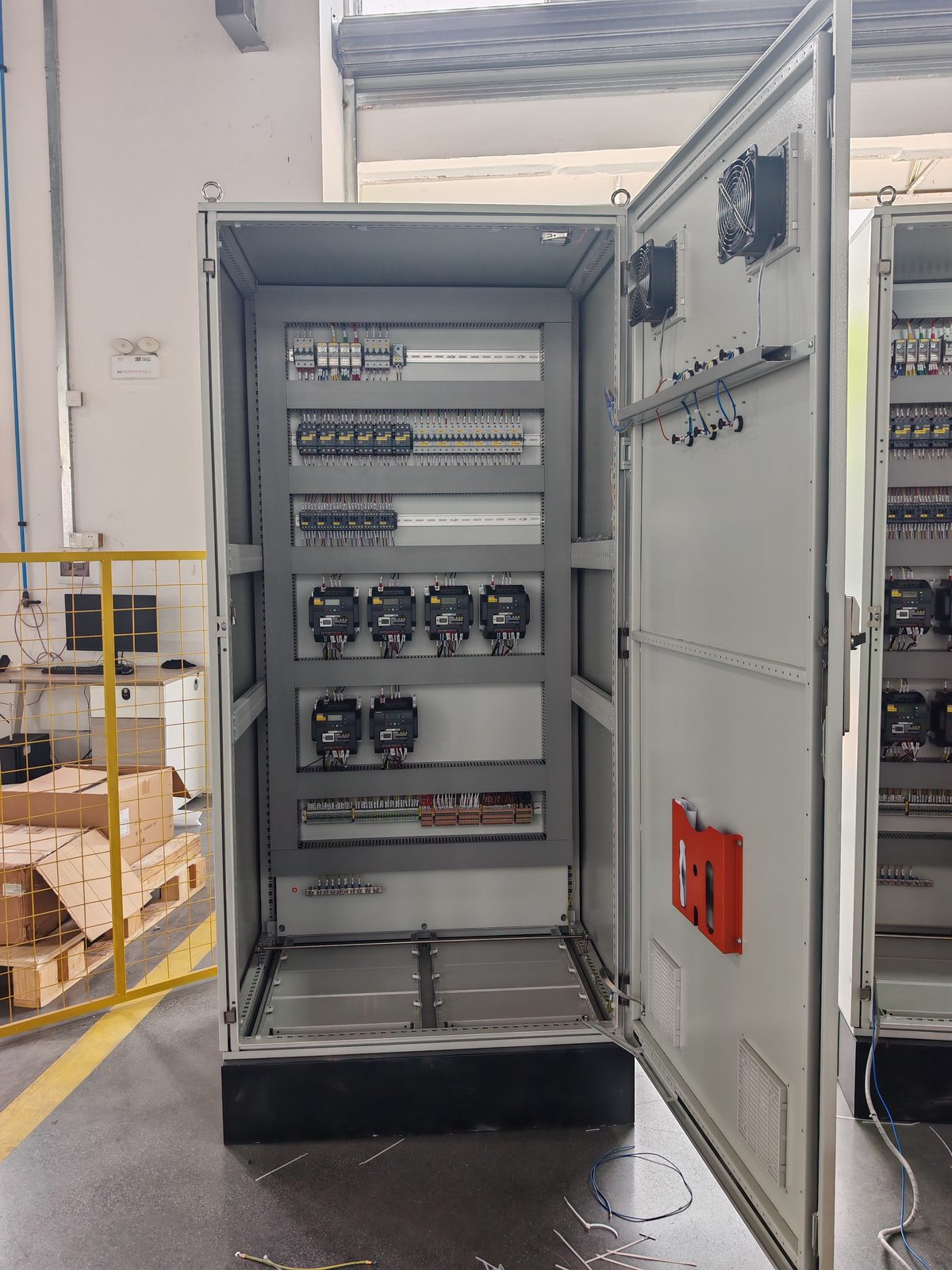 Shenzhen HVAC heat pump control cabinet retrofit overview